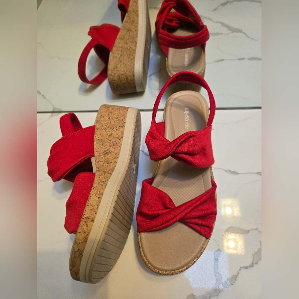 Life Stride Red Knot-Detail Espadrille Wedge Sandals - Picture 5 of 7